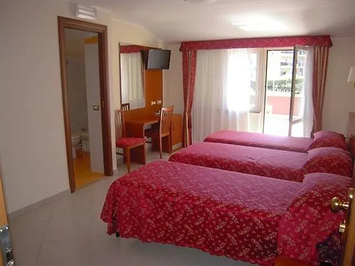 **  Hotel Vitti Roma İtalya